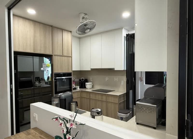 Cavendish Park, 20 Pine Grove, 3 Bedrooms, 1,292 sqft, Condominium For Sale, by Carol Phui, 500227753 - Kitchen - PropertyGuru.com.sg