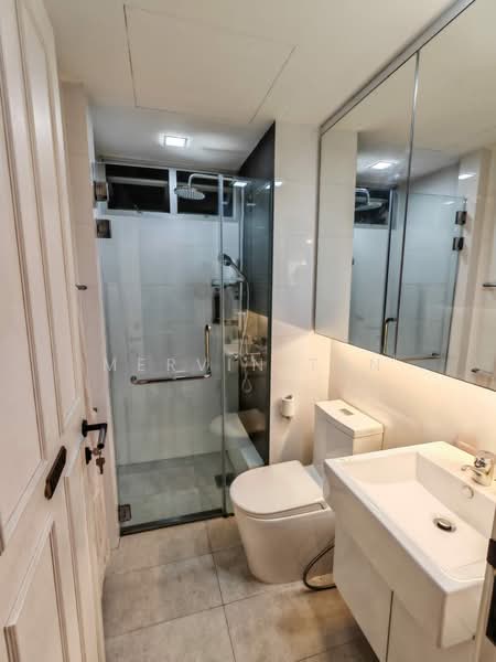 The Parc Condominium, 3 West Coast Walk, 3 Bedrooms, 1,927 sqft, Condominium For Rent, by Mervin Tan, 500227763 - Bathroom - PropertyGuru.com.sg