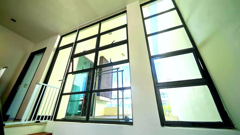 Freehold Landed near Beauty World MRT, Clementi Park / Upper Bukit Timah, 6 Bedrooms, 4,997 sqft, Semi-Detached House For Sale, by Adeline Koh, 500227804 - Balcony - PropertyGuru.com.sg