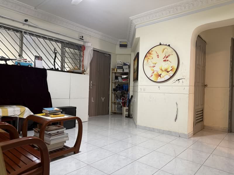 419 Hougang Avenue 8, 419 Hougang Avenue 8, Hougang / Punggol / Sengkang, 3 Bedrooms, 1,163 sqft, HDB Flat For Sale, by Ally Chin, 500227824 - Living Room - PropertyGuru.com.sg
