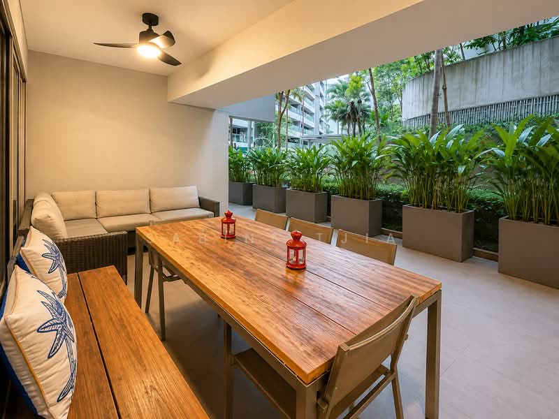 Sophia Residence, 15 Sophia Road, 3 Bedrooms, 2,004 sqft, Condominium For Rent, by Sabine Tjia, 500227843 - Dining Room - PropertyGuru.com.sg