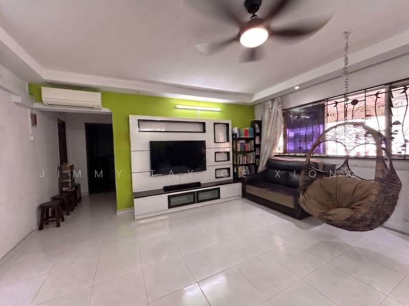 343 Bukit Batok Street 34, 343 Bukit Batok Street 34, 3 Bedrooms, 1,151 sqft, HDB Flat For Sale, by Jimmy Tay Ge Xiong, 500227845 - Living Room - PropertyGuru.com.sg