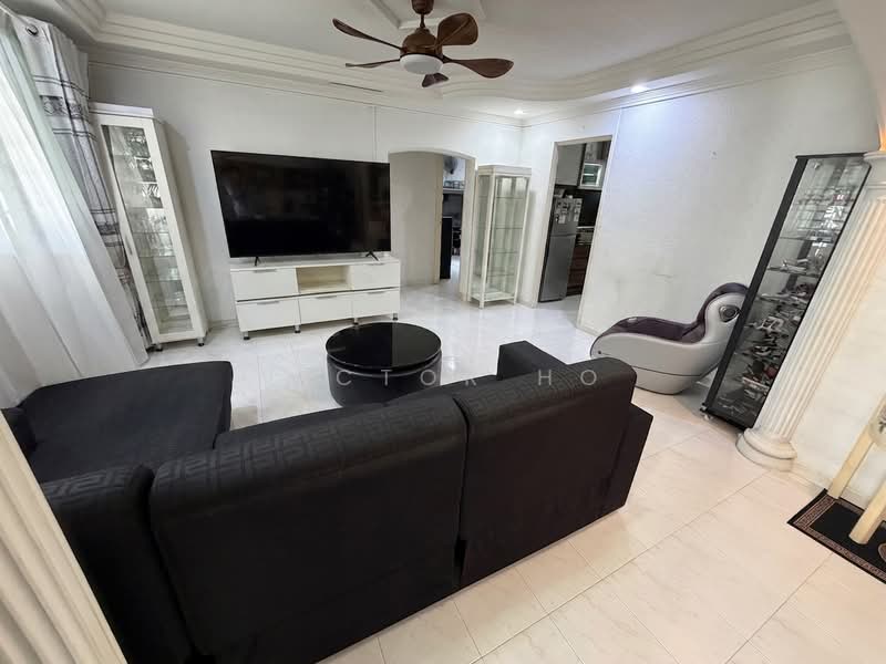 876 Tampines Street 84, 876 Tampines Street 84, 3 Bedrooms, 1,163 sqft, HDB Flat For Sale, by Victor Ho, 500227854 - Living Room - PropertyGuru.com.sg