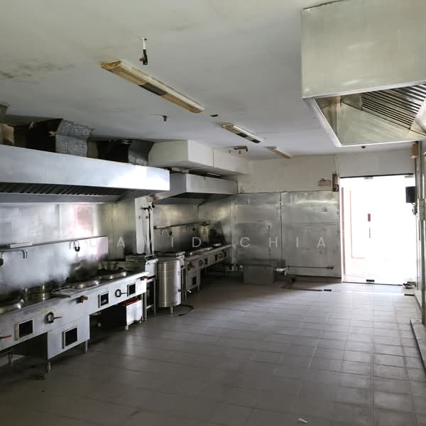 Upper Serangoon Shopping Centre, 756 Upper Serangoon Road, Hougang / Punggol / Sengkang, 2,778 sqft, Food & Beverage For Rent, by David Chia, 500227857 - Kitchen - CommercialGuru.com.sg
