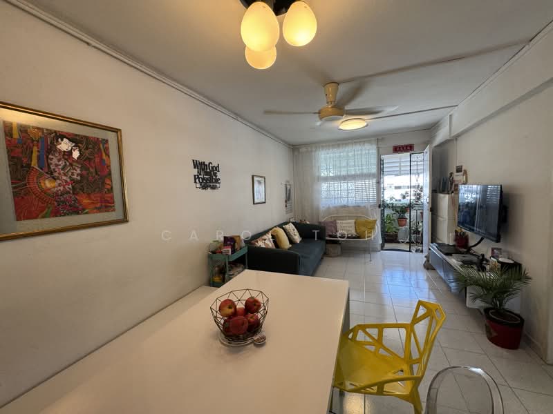 170 Stirling Road, 170 Stirling Road, 2 Bedrooms, 646 sqft, HDB Flat For Sale, by Carol Toh, 500227868 - Living Room - PropertyGuru.com.sg