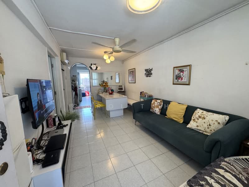 170 Stirling Road, 170 Stirling Road, 2 Bedrooms, 646 sqft, HDB Flat For Sale, by Carol Toh, 500227868 - Living Room - PropertyGuru.com.sg