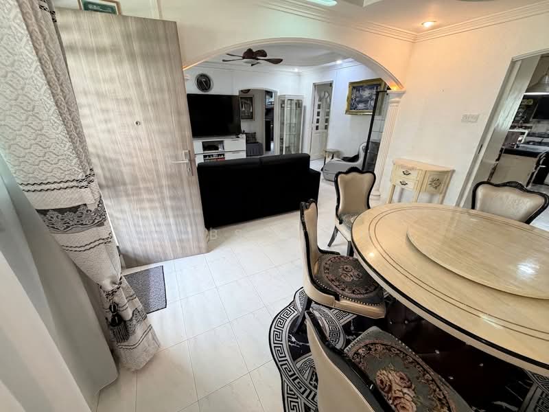 876 Tampines Street 84, 876 Tampines Street 84, 3 Bedrooms, 1,163 sqft, HDB Flat For Sale, by Gibson Ho, 500227871 - Living Room - PropertyGuru.com.sg