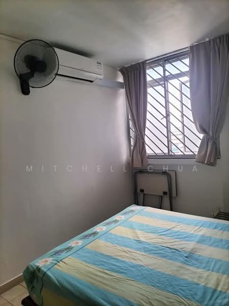 130 Bishan Street 12, 130 Bishan Street 12, Room Rental, 300 sqft, HDB Flat For Rent, by Mitchell Chua, 500227872 - Bedroom - PropertyGuru.com.sg