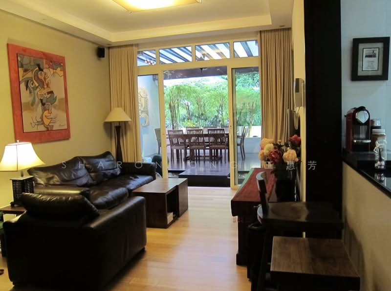 Robertson 100, 100 Robertson Quay, 2 Bedrooms, 1,109 sqft, Apartment For Rent, by Sharon Ong 王惠芳, 500227875 - Living Room - PropertyGuru.com.sg