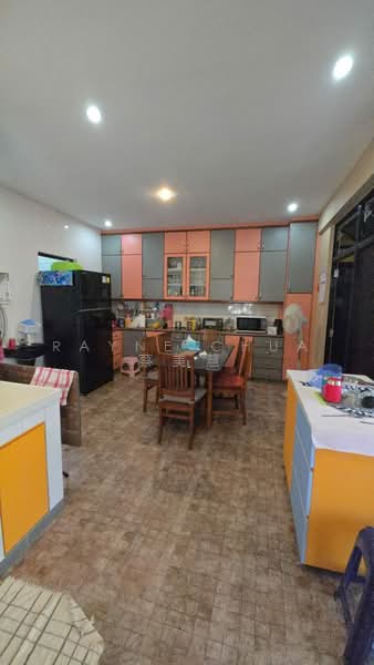 Sembawang Hills Estate, Nemesu Avenue, 5 Bedrooms, 3,000 sqft, Terraced House For Sale, by Rayne Chua 蔡美慧, 500227880 - Kitchen - PropertyGuru.com.sg