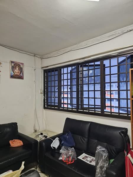 373 Clementi Avenue 4, 373 Clementi Avenue 4, 3 Bedrooms, 980 sqft, HDB Flat For Sale, by Jinder Lim, 500227881 - Living Room - PropertyGuru.com.sg