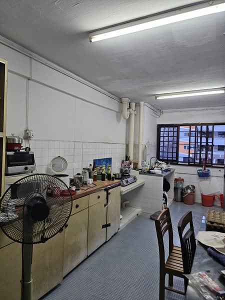 373 Clementi Avenue 4, 373 Clementi Avenue 4, 3 Bedrooms, 980 sqft, HDB Flat For Sale, by Jinder Lim, 500227881 - Kitchen - PropertyGuru.com.sg
