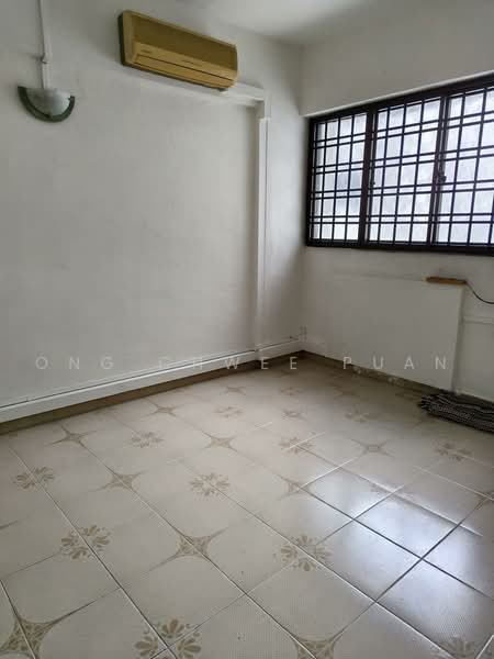 109 Bukit Purmei Road, 109 Bukit Purmei Road, 2 Bedrooms, 796 sqft, HDB Flat For Sale, by Ong Chwee Puan, 500227887 - Interior - PropertyGuru.com.sg