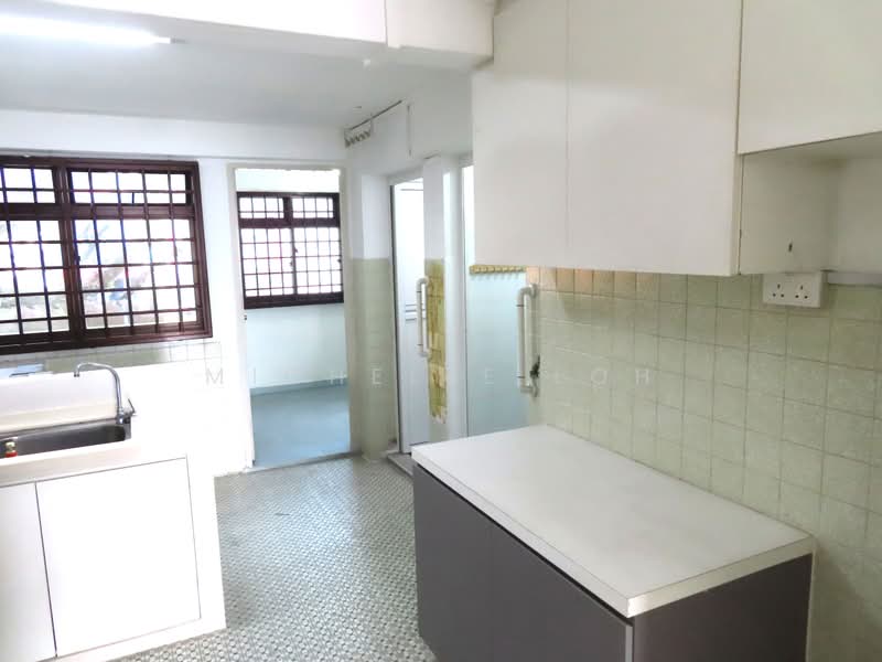 22 Sin Ming Road, 22 Sin Ming Road, 2 Bedrooms, 732 sqft, HDB Flat For Sale, by Michelle Loh, 500227892 - Kitchen - PropertyGuru.com.sg