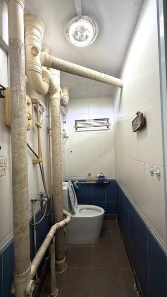 40 Beo Crescent, 40 Beo Crescent, Alexandra / Commonwealth, Room Rental, 120 sqft, HDB Flat For Rent, by Steven Choo, 500227895 - Bathroom - PropertyGuru.com.sg