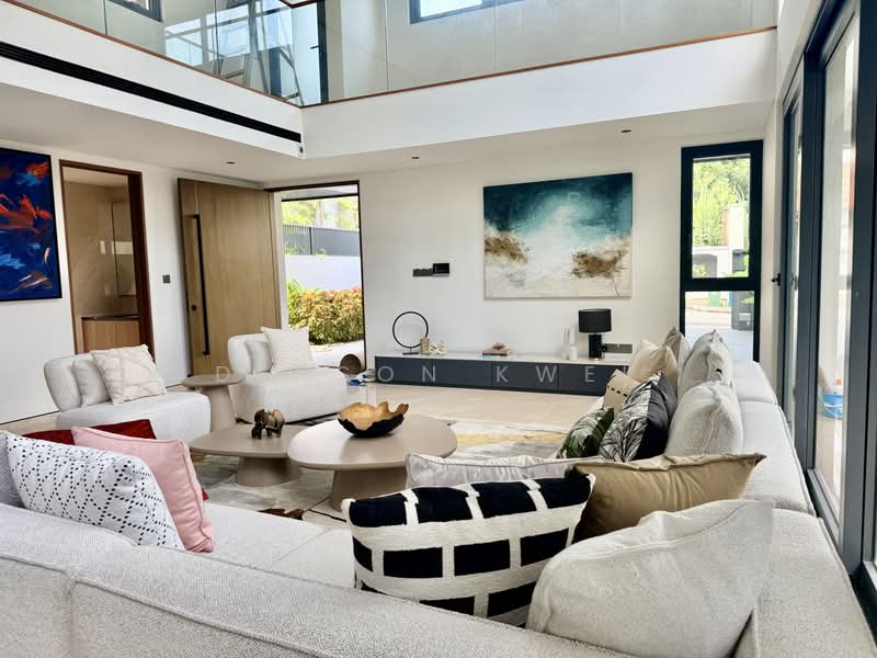 Braddell Heights Estate, Matlock Rise, 6 Bedrooms, 8,900 sqft, Detached House For Sale, by Denson Kwek, 500227907 - Living Room - PropertyGuru.com.sg