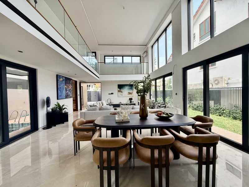 Braddell Heights Estate, Matlock Rise, 6 Bedrooms, 8,900 sqft, Detached House For Sale, by Denson Kwek, 500227907 - Living Room - PropertyGuru.com.sg
