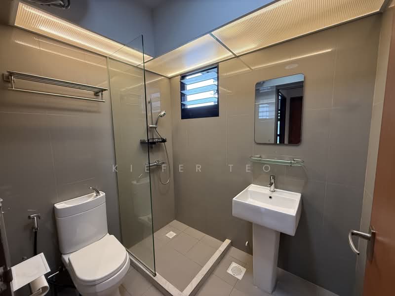 604A Tampines Avenue 9, 604A Tampines Avenue 9, 2 Bedrooms, 732 sqft, HDB Flat For Sale, by Kiefer Teo, 500227909 - Common Bathroom - PropertyGuru.com.sg