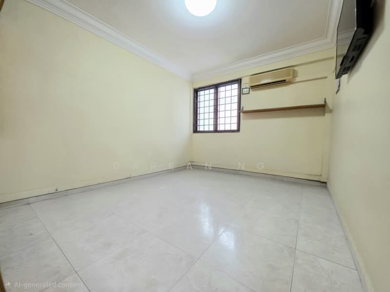 12 Lorong 7 Toa Payoh, 12 Lorong 7 Toa Payoh, 2 Bedrooms, 710 sqft, HDB Flat For Sale, by Darran Ng, 500227914 - Bedroom - PropertyGuru.com.sg