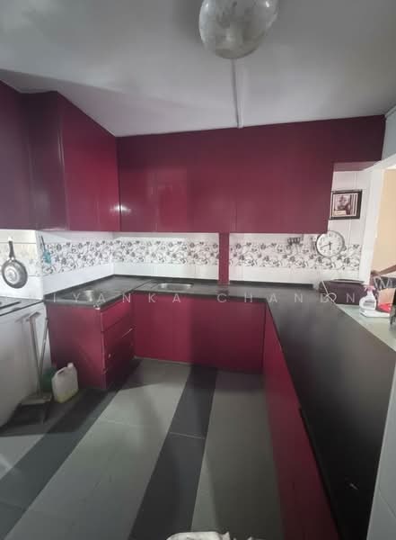 641 Rowell Road, 641 Rowell Road, 3 Bedrooms, 1,108 sqft, HDB Flat For Sale, by Priyanka Chandna, 500227934 - Kitchen - PropertyGuru.com.sg