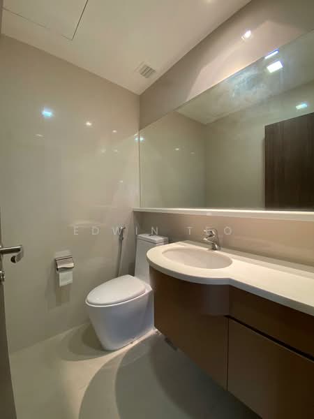 Nassim Regency, 37 Nassim Road, 3 Bedrooms, 2,056 sqft, Condominium For Rent, by Edwin Teo, 500227943 - Bathroom - PropertyGuru.com.sg
