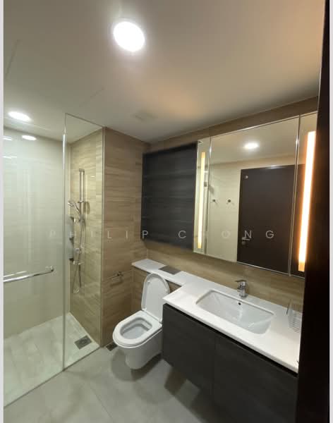 Sims Urban Oasis, 10 Sims Drive, 1 Bedroom, 409 sqft, Condominium For Sale, by Philip Chong, 500227963 - Bathroom - PropertyGuru.com.sg