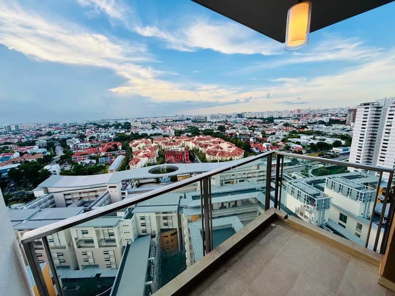 Seaside Residences, 12 Siglap Link, 2 Bedrooms, 807 sqft, Apartment For Rent, by Gina Poa, 500227964 - View - PropertyGuru.com.sg