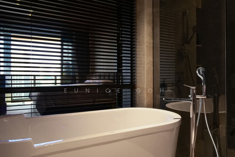 Riviere, 3 Jiak Kim Street, 4 Bedrooms, 2,002 sqft, Condominium For Sale, by Eunice Goh, 500227969 - Bathroom - PropertyGuru.com.sg