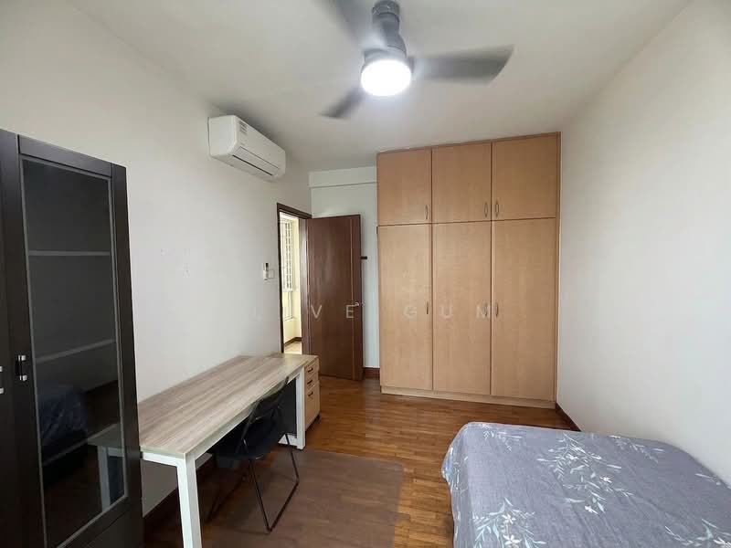 The Floravale, 218 Westwood Avenue, Boon Lay / Jurong / Tuas, 3 Bedrooms, 1,238 sqft, Executive Condominium For Sale, by Clive Gum, 500227973 - Virtually staged / decluttered - PropertyGuru.com.sg