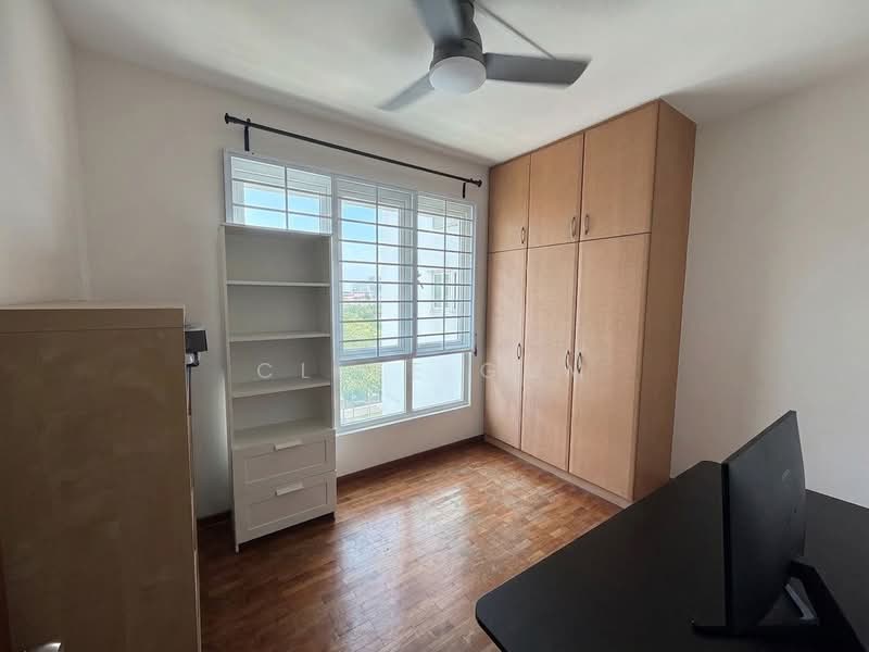 The Floravale, 218 Westwood Avenue, Boon Lay / Jurong / Tuas, 3 Bedrooms, 1,238 sqft, Executive Condominium For Sale, by Clive Gum, 500227973 - Virtually staged / decluttered - PropertyGuru.com.sg