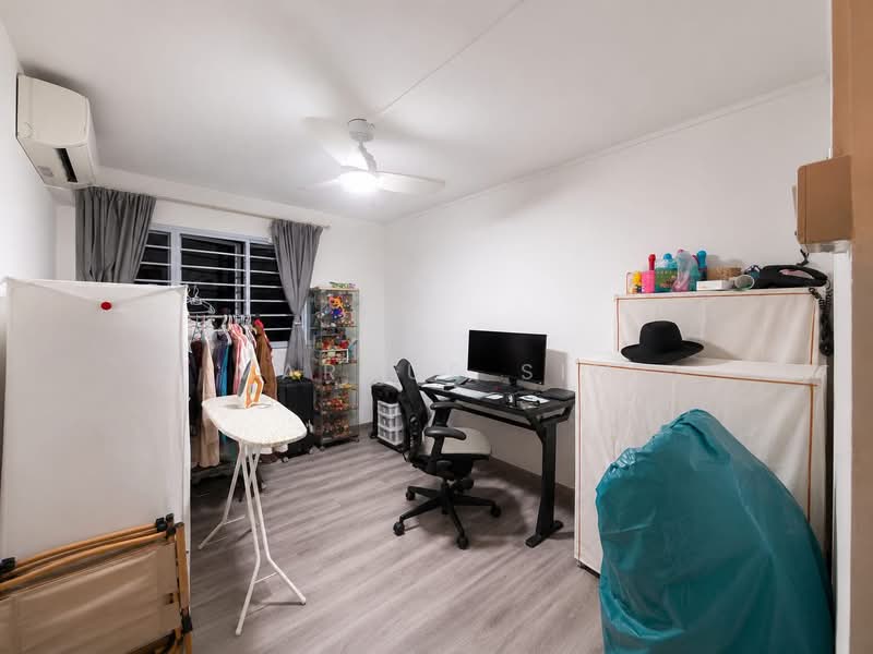 308 Bukit Batok Street 31, 308 Bukit Batok Street 31, 3 Bedrooms, 1,001 sqft, HDB Flat For Sale, by Marcus Sim, 500227975 - Bedroom - PropertyGuru.com.sg