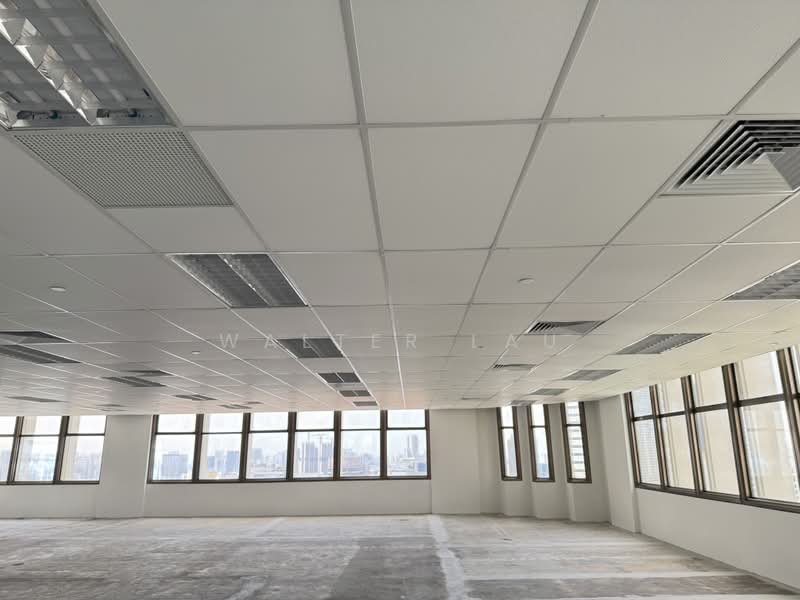 Peninsula Plaza, 111 North Bridge Road, 2,175 sqft, Office For Rent, by Walter Lau, 500227979 - nice New false Ceiling system - CommercialGuru.com.sg