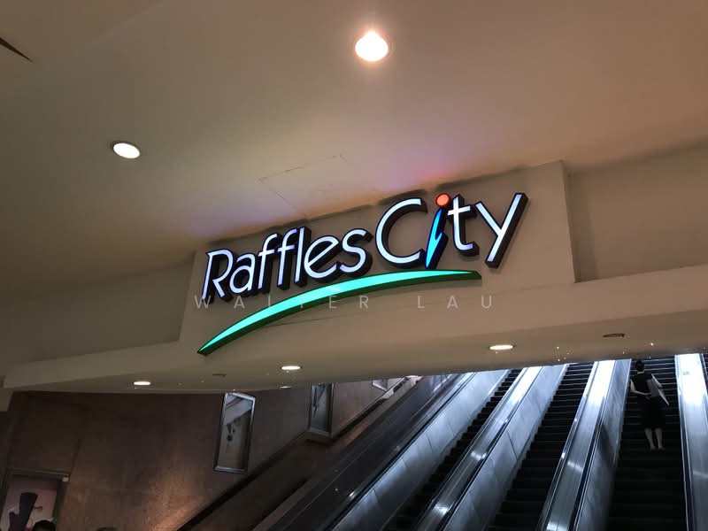 Peninsula Plaza, 111 North Bridge Road, 2,175 sqft, Office For Rent, by Walter Lau, 500227979 - Connect underpass link to Raffles City - CommercialGuru.com.sg