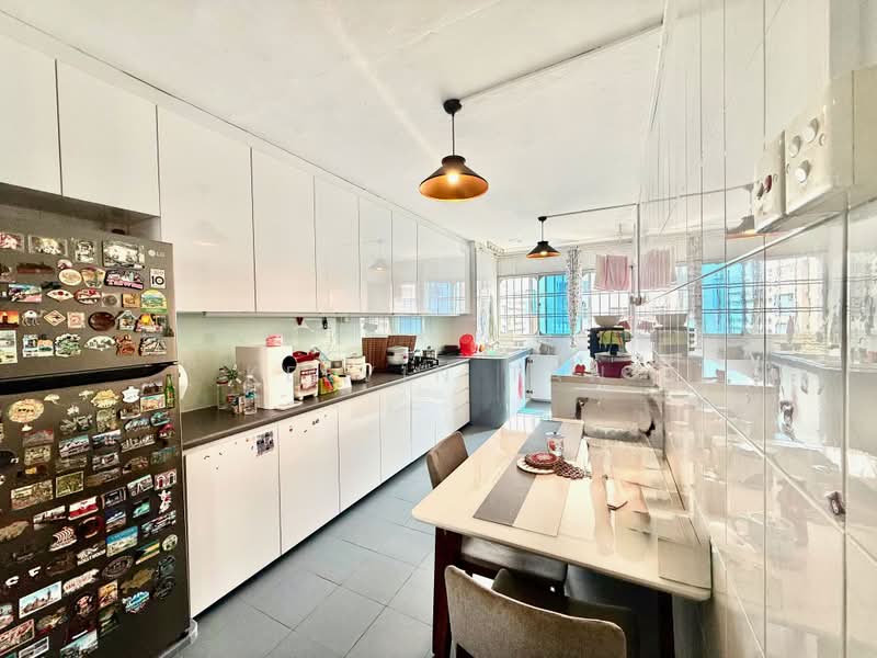 324 Serangoon Avenue 3, 324 Serangoon Avenue 3, 3 Bedrooms, 904 sqft, HDB Flat For Sale, by Kelvin Tan, 500227983 - Kitchen - PropertyGuru.com.sg