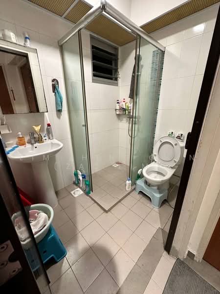 808C Chai Chee Road, 808C Chai Chee Road, 2 Bedrooms, 732 sqft, HDB Flat For Sale, by Lim Zheng Chin (Zac Lim), 500227985 - Bathroom - PropertyGuru.com.sg