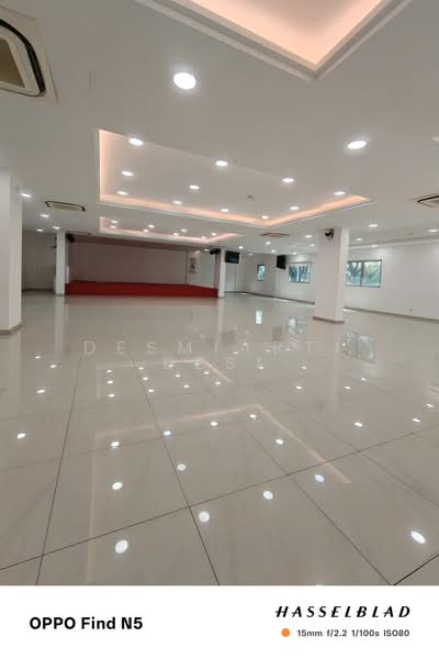 OFFICE/RELIGIOUS CLASS/INSTITUTIONS, Lorong 33 Geylang Road, 4,200 sqft, Office For Rent, by Desmiarti Desi, 500227987 - Interior - CommercialGuru.com.sg