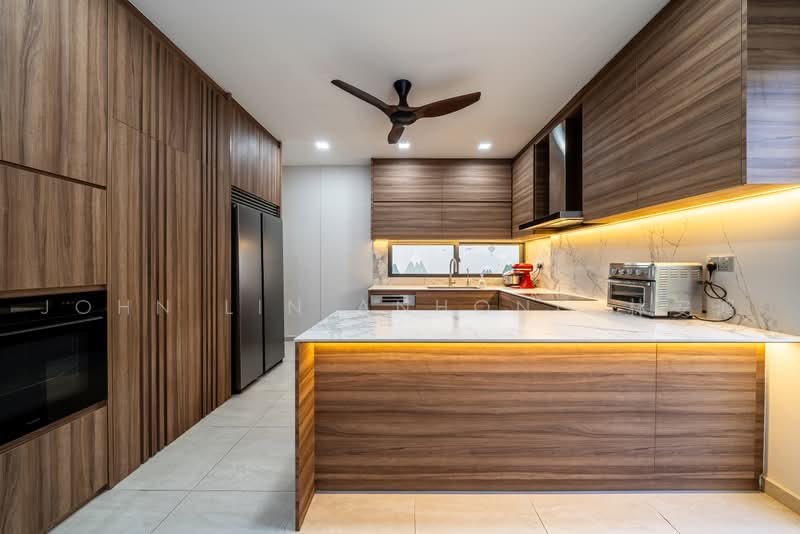 Kovan Corner Terrace | 3.5 Storeys | Renovated | 4 mins walk to MRT, , 5 Bedrooms, 3,500 sqft, Corner Terrace For Sale, by John Lin Anhong 林安鸿, 500227992 - Kitchen - PropertyGuru.com.sg
