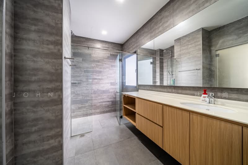 Kovan Corner Terrace | 3.5 Storeys | Renovated | 4 mins walk to MRT, , 5 Bedrooms, 3,500 sqft, Corner Terrace For Sale, by John Lin Anhong 林安鸿, 500227992 - Bathroom - PropertyGuru.com.sg