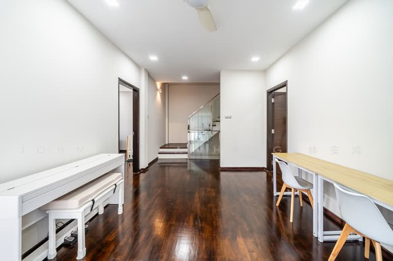 Kovan Corner Terrace | 3.5 Storeys | Renovated | 4 mins walk to MRT, , 5 Bedrooms, 3,500 sqft, Corner Terrace For Sale, by John Lin Anhong 林安鸿, 500227992 - Family Area 1 - PropertyGuru.com.sg