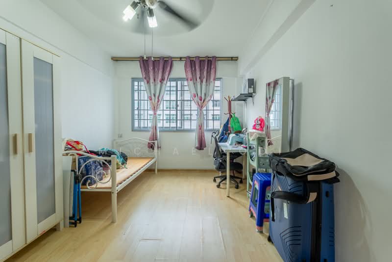 427 Yishun Avenue 11, 427 Yishun Avenue 11, Sembawang / Yishun, 3 Bedrooms, 1,119 sqft, HDB Flat For Sale, by Michael Ooi, 500228002 - Bedroom - PropertyGuru.com.sg