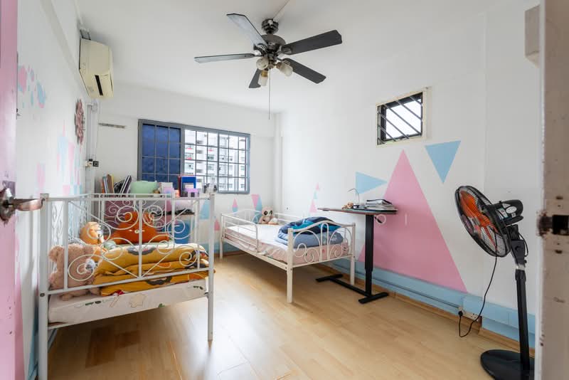 427 Yishun Avenue 11, 427 Yishun Avenue 11, Sembawang / Yishun, 3 Bedrooms, 1,119 sqft, HDB Flat For Sale, by Michael Ooi, 500228002 - Bedroom - PropertyGuru.com.sg