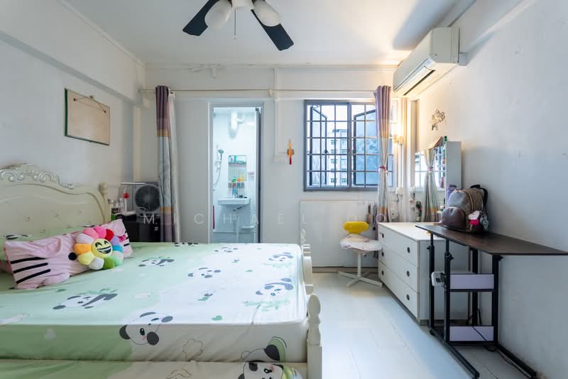 427 Yishun Avenue 11, 427 Yishun Avenue 11, Sembawang / Yishun, 3 Bedrooms, 1,119 sqft, HDB Flat For Sale, by Michael Ooi, 500228002 - Bedroom - PropertyGuru.com.sg