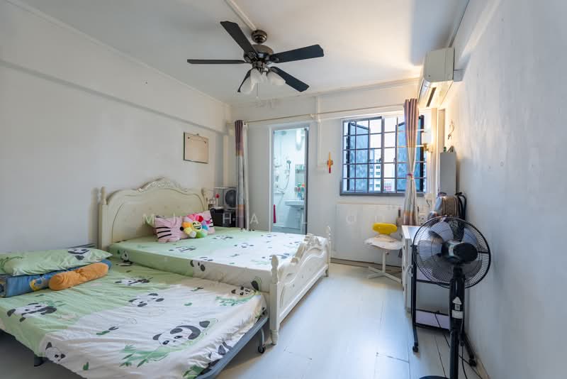427 Yishun Avenue 11, 427 Yishun Avenue 11, Sembawang / Yishun, 3 Bedrooms, 1,119 sqft, HDB Flat For Sale, by Michael Ooi, 500228002 - Bedroom - PropertyGuru.com.sg