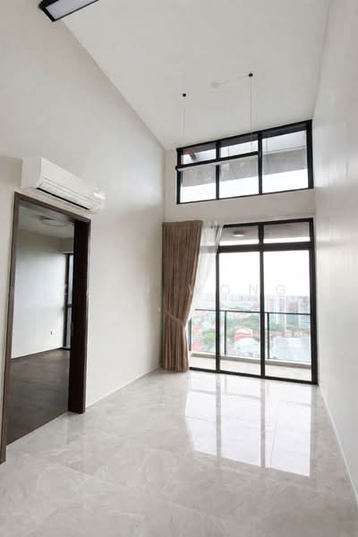 Tembusu Grand, 94 Jalan Tembusu, 2 Bedrooms, 829 sqft, Condominium For Sale, by Zach Wong, 500228003 - Living Room - PropertyGuru.com.sg