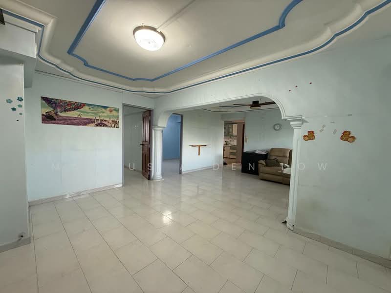 124 Pasir Ris Street 11, 124 Pasir Ris Street 11, 3 Bedrooms, 1,108 sqft, HDB Flat For Sale, by Marcus Aiden Low, 500228020 - Living Room - PropertyGuru.com.sg