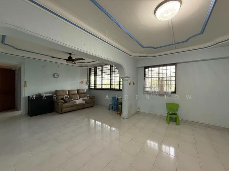 124 Pasir Ris Street 11, 124 Pasir Ris Street 11, 3 Bedrooms, 1,108 sqft, HDB Flat For Sale, by Marcus Aiden Low, 500228020 - Living Room - PropertyGuru.com.sg