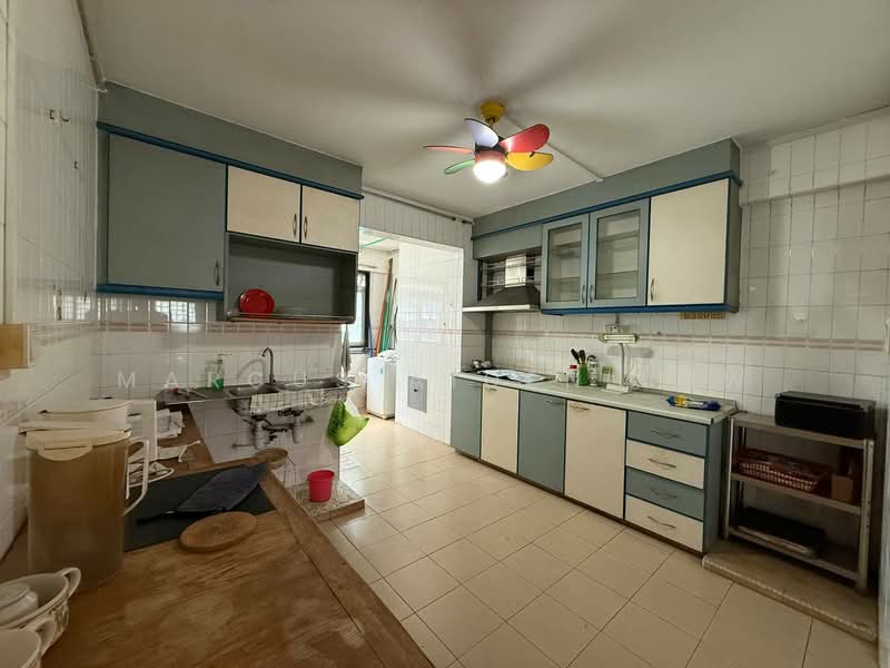 124 Pasir Ris Street 11, 124 Pasir Ris Street 11, 3 Bedrooms, 1,108 sqft, HDB Flat For Sale, by Marcus Aiden Low, 500228020 - Kitchen - PropertyGuru.com.sg