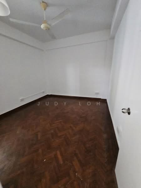 Rainbow Mansions, 122 - 128B, Grange Road, Tanglin / Holland / Bukit Timah, 3 Bedrooms, 1,300 sqft, Apartment For Rent, by Judy Loh, 500228023 - Interior - PropertyGuru.com.sg