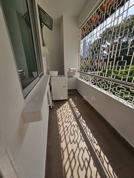 Rainbow Mansions, 122 - 128B, Grange Road, Tanglin / Holland / Bukit Timah, 3 Bedrooms, 1,300 sqft, Apartment For Rent, by Judy Loh, 500228023 - PropertyGuru.com.sg