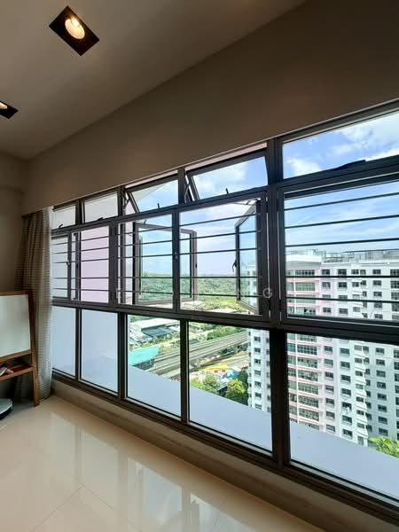 160A Punggol Central, 160A Punggol Central, 3 Bedrooms, 1,216 sqft, HDB Flat For Sale, by Evon Ng, 500228029 - External View - PropertyGuru.com.sg